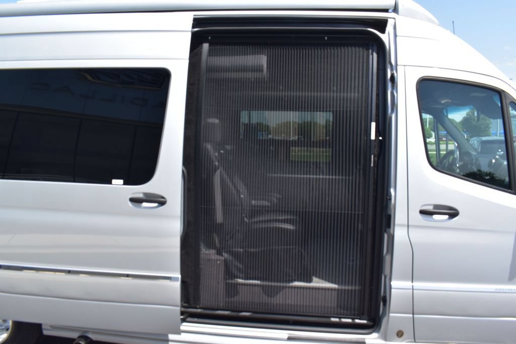 Used 2022 Mercedes-Benz Sprinter 3500 image 56