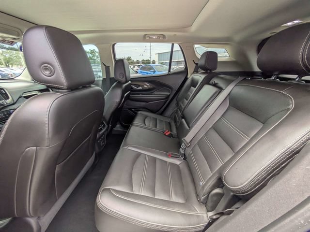 Used 2023 GMC Terrain Denali w/ Denali Premium Package AWD/4WD image 12