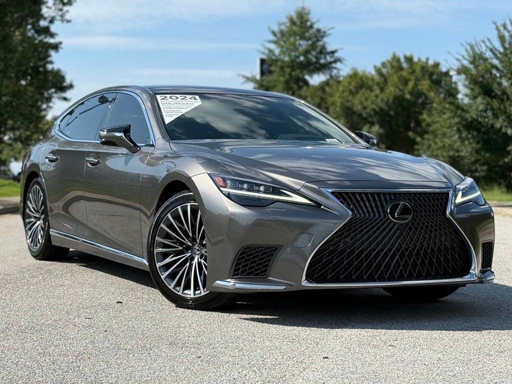 Certified 2024 Lexus LS 500 w/ Luxury Package RWD image 2
