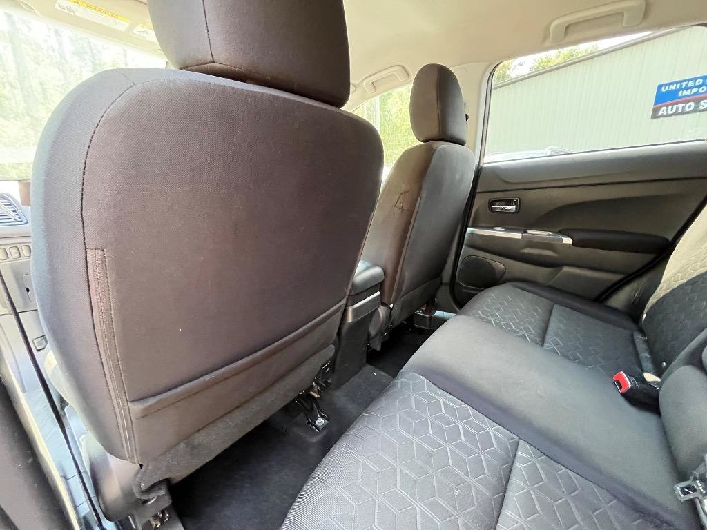 Used 2020 Mitsubishi Outlander Sport SE FWD image 30