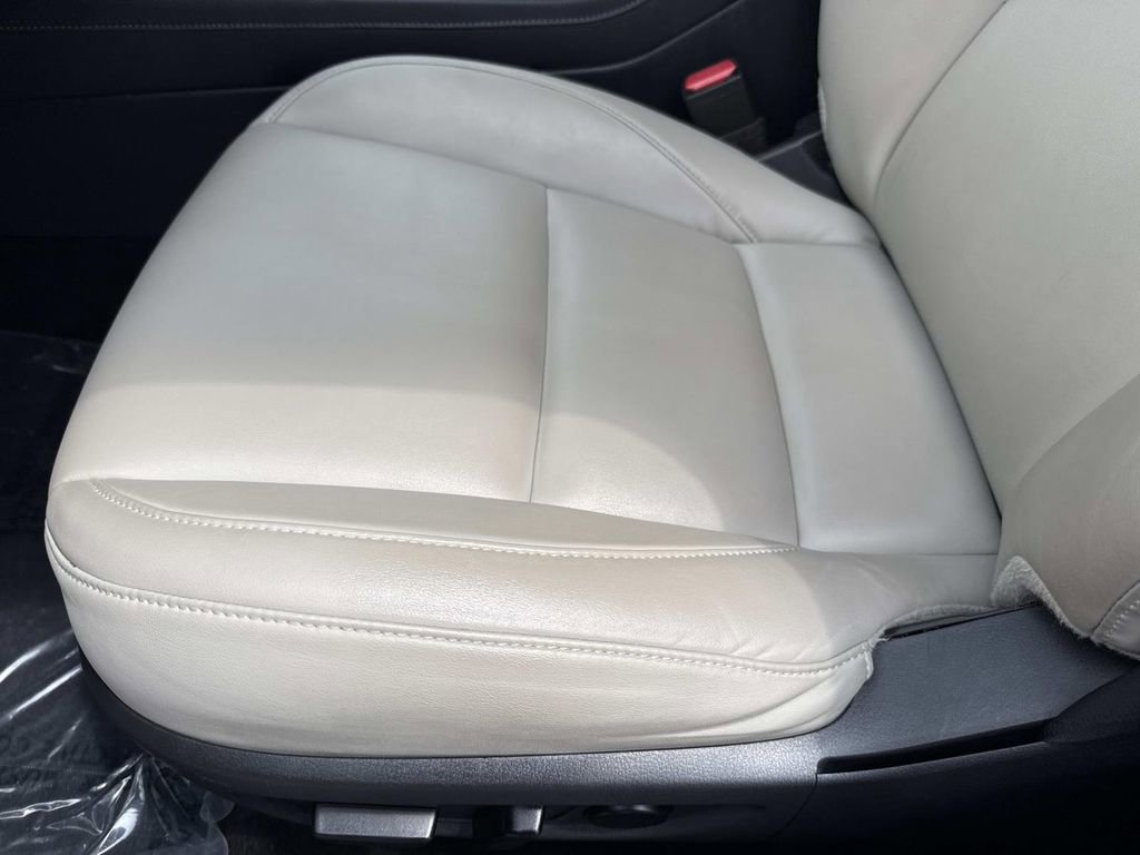 Used 2023 MAZDA CX-30 AWD 2.5 S w/ Preferred Package image 27