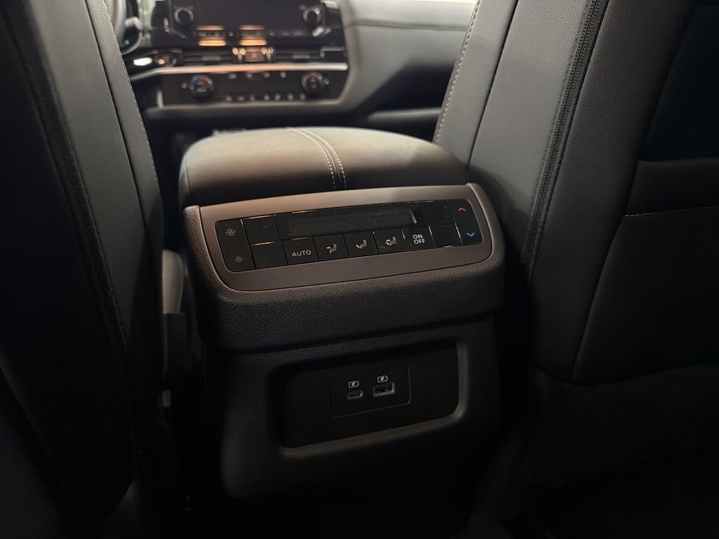 Certified 2025 Nissan Pathfinder SL w/ Cargo Package AWD/4WD image 20