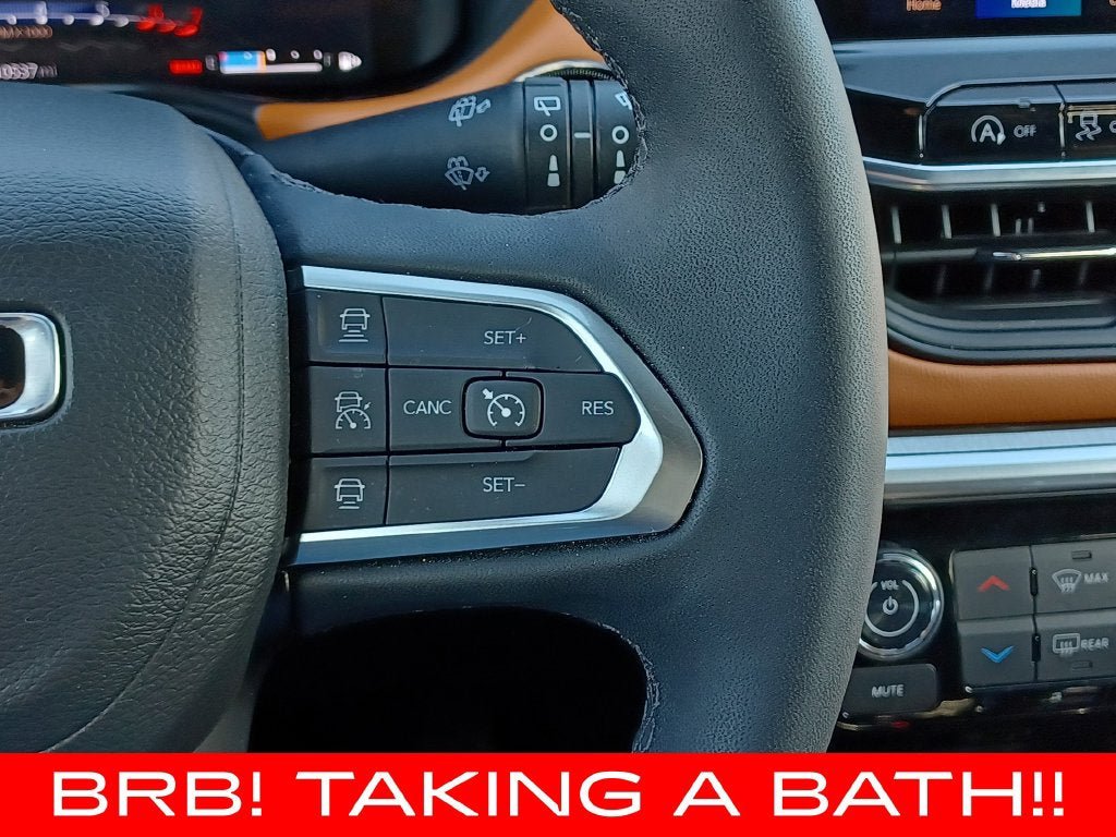 Used 2025 Jeep Compass Limited w/ Elite Group AWD/4WD image 15