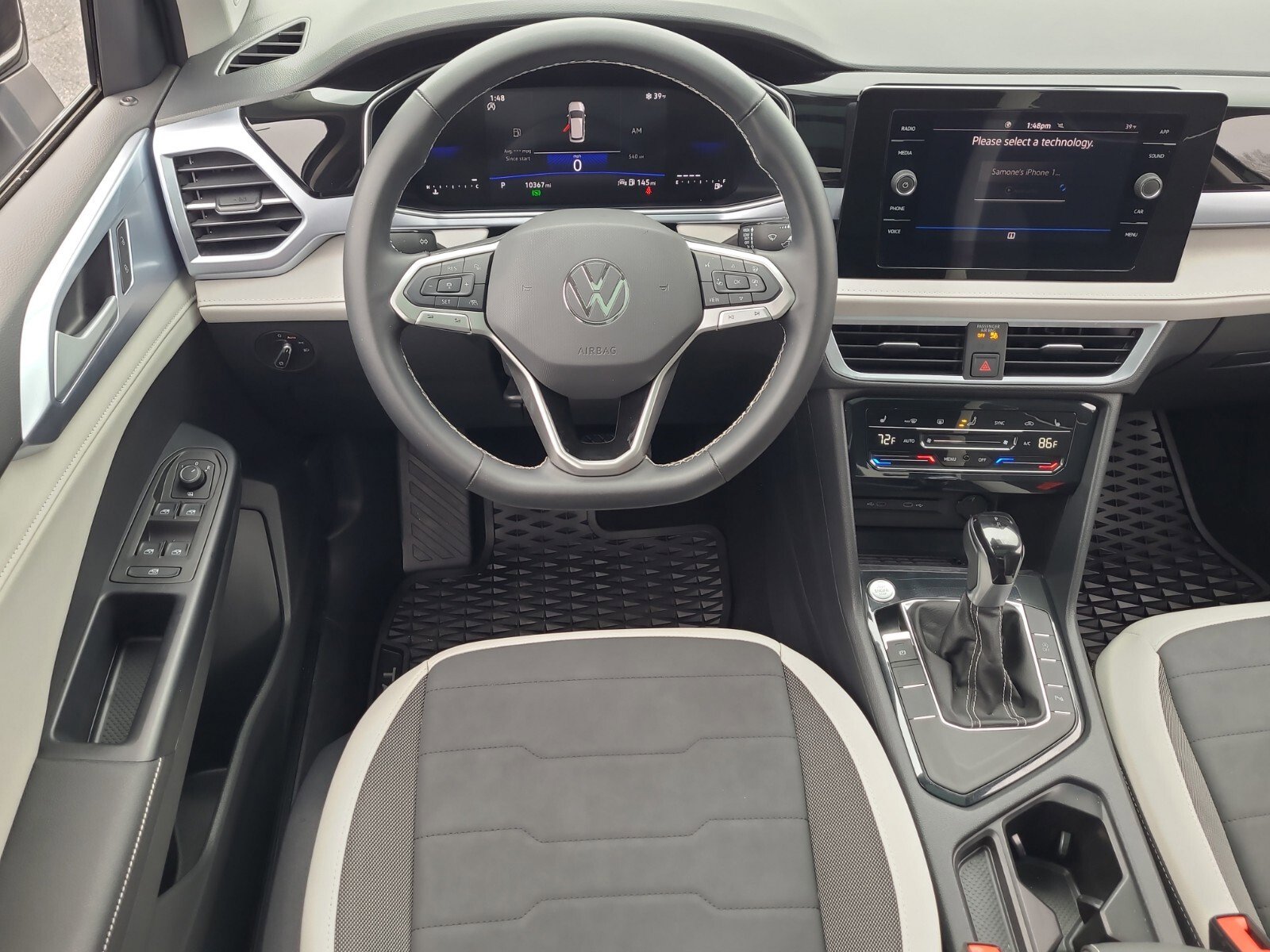 Certified 2025 Volkswagen Taos SE image 13