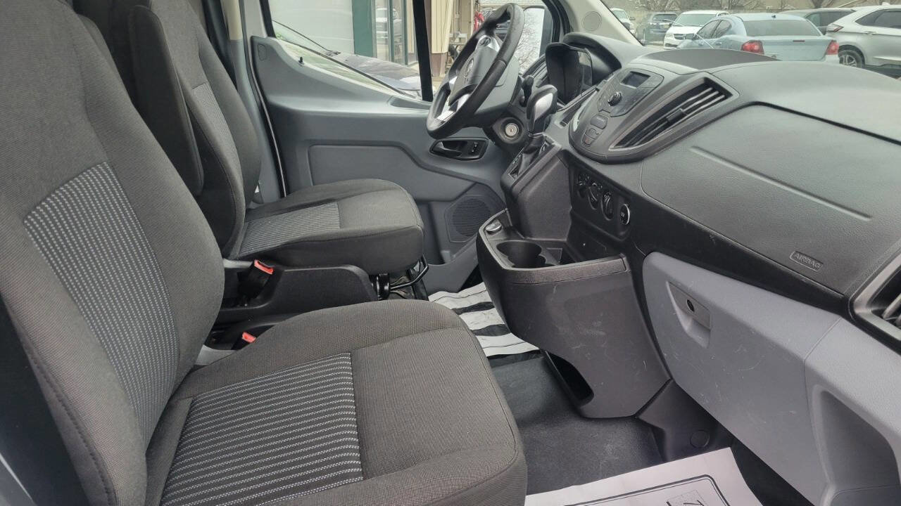 Used 2018 Ford Transit 250 130 Low Roof w/ Exterior Upgrade Package image 4