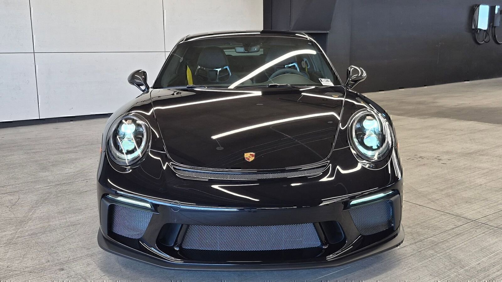 Certified 2019 Porsche 911 GT3 RWD image 9