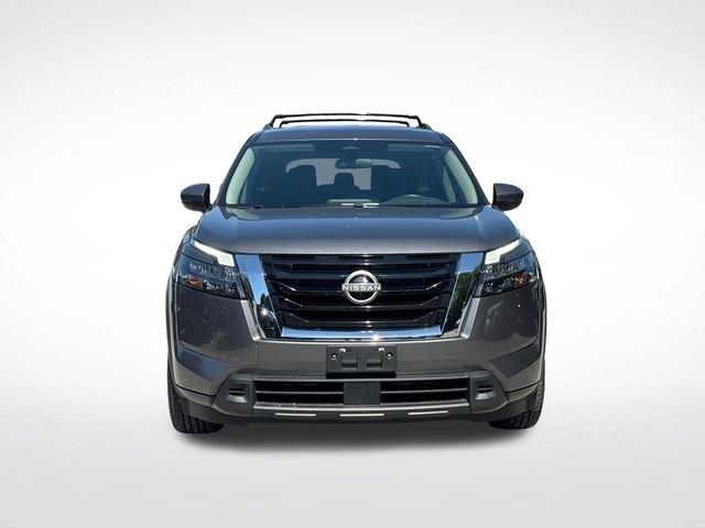 Used 2023 Nissan Pathfinder SV AWD/4WD image 9