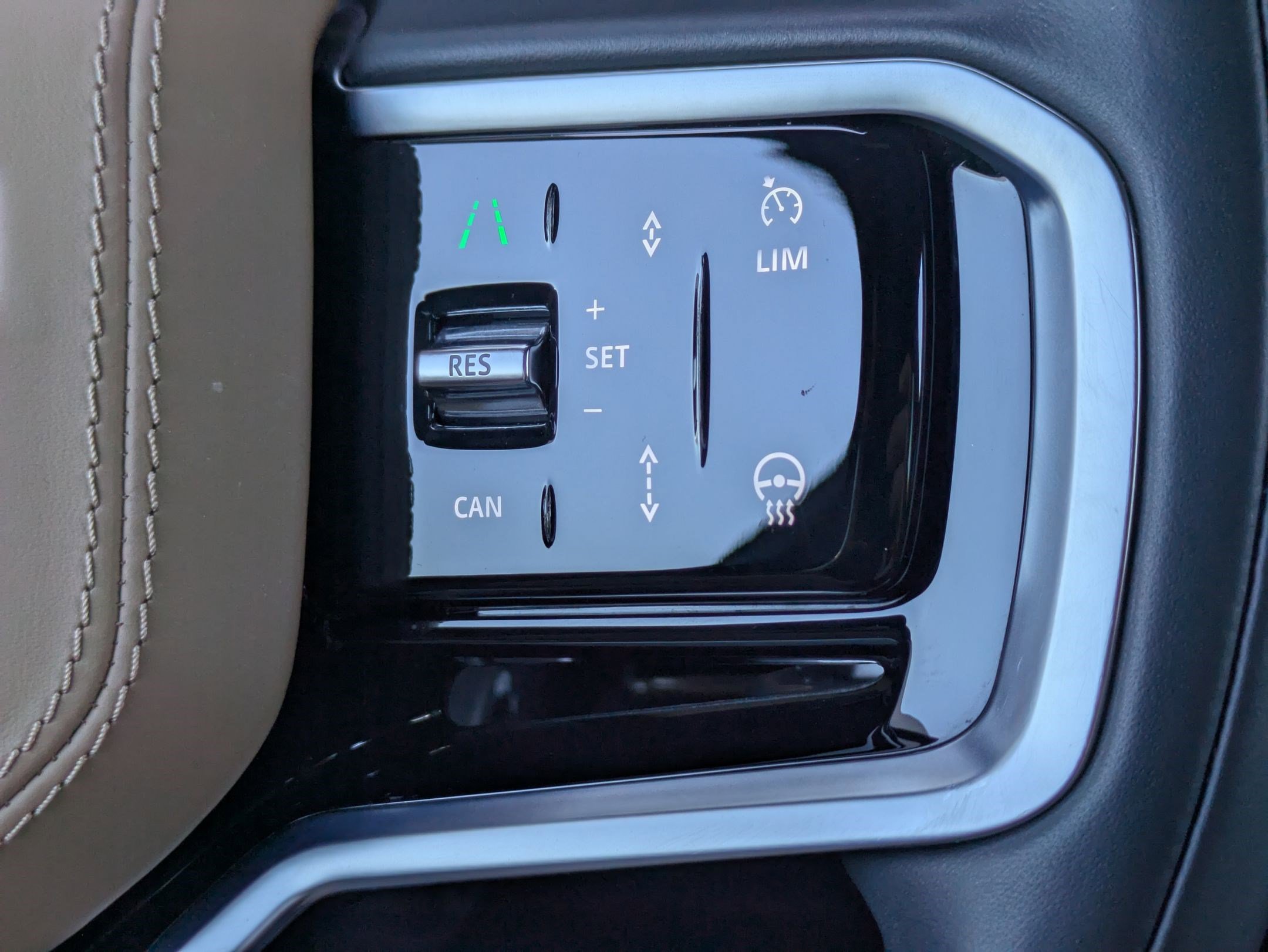 Certified 2023 Land Rover Range Rover Sport SE image 17