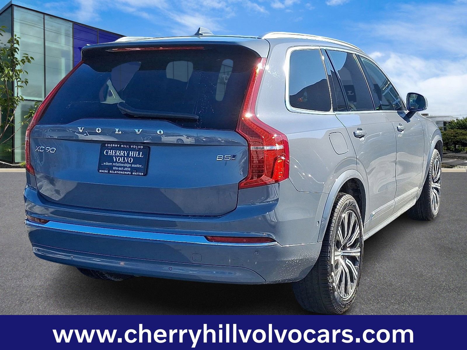 Certified 2023 Volvo XC90 B5 Plus image 7