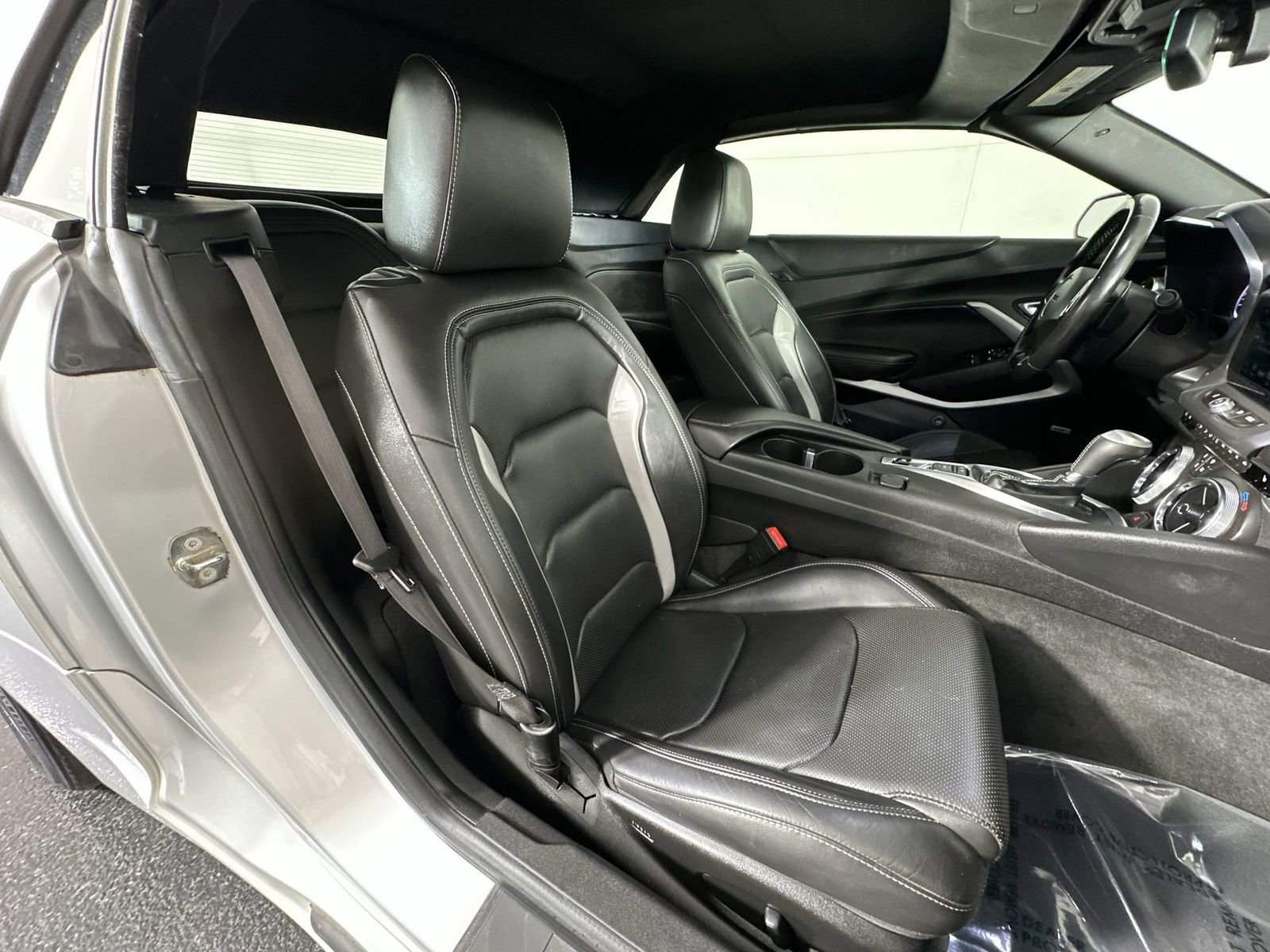 Used 2018 Chevrolet Camaro LT image 25