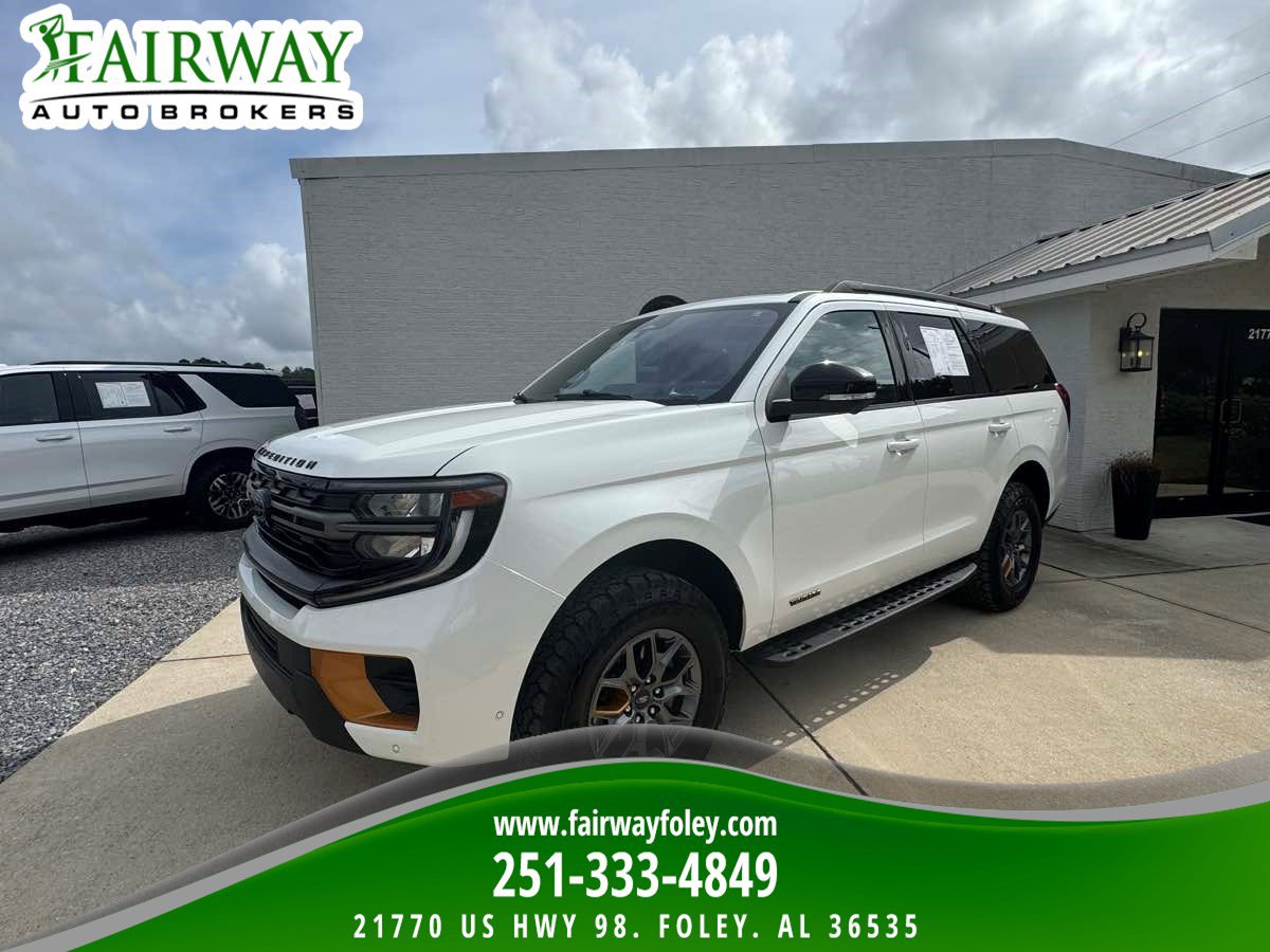 Used 2025 Ford Expedition Tremor image 1