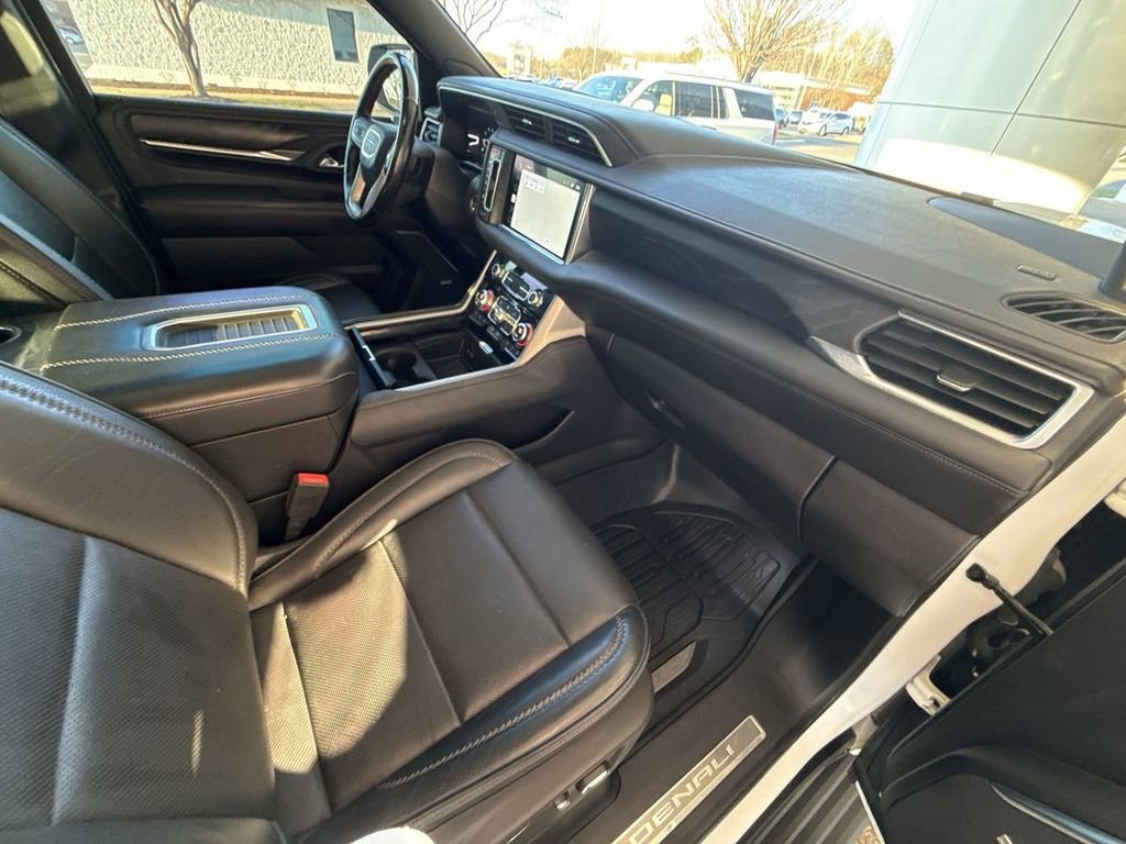 Certified 2022 GMC Yukon XL Denali w/ Denali Premium Package image 29