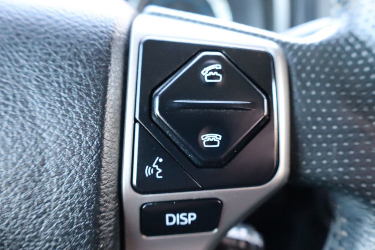 Used 2015 Toyota 4Runner Limited image 32