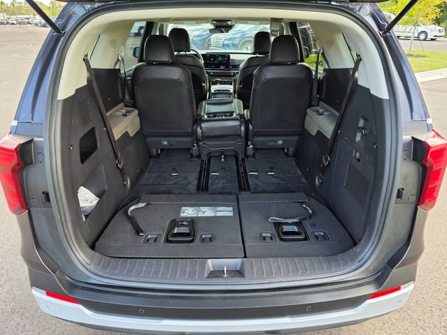 Used 2026 Kia Carnival FWD image 11