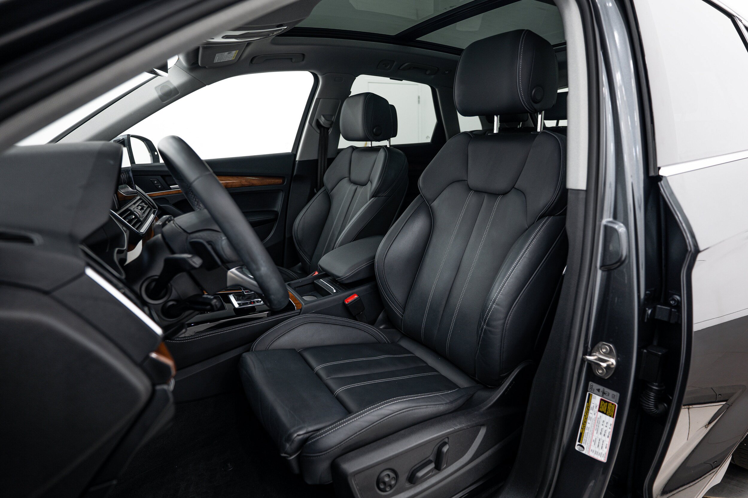 Certified 2023 Audi Q5 2.0T Prestige w/ Prestige Package AWD/4WD image 16
