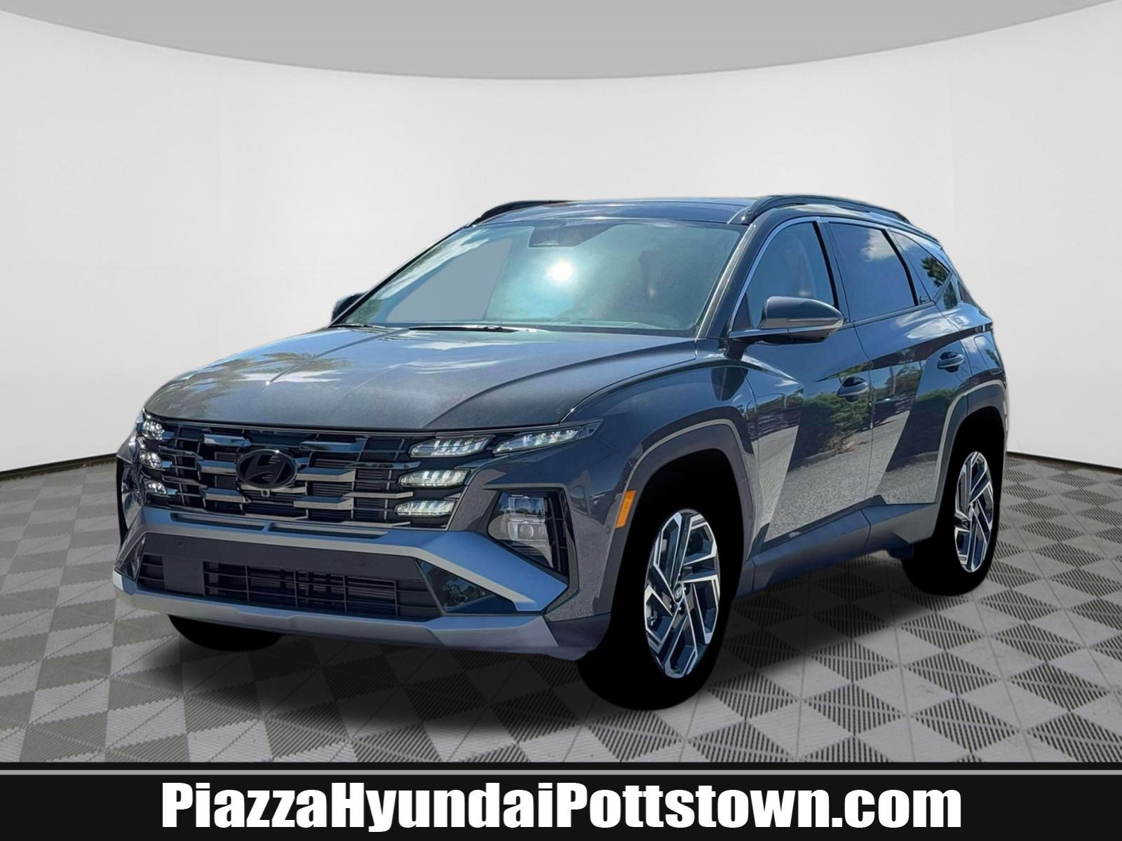 New 2026 Hyundai Tucson Limited AWD/4WD image 1
