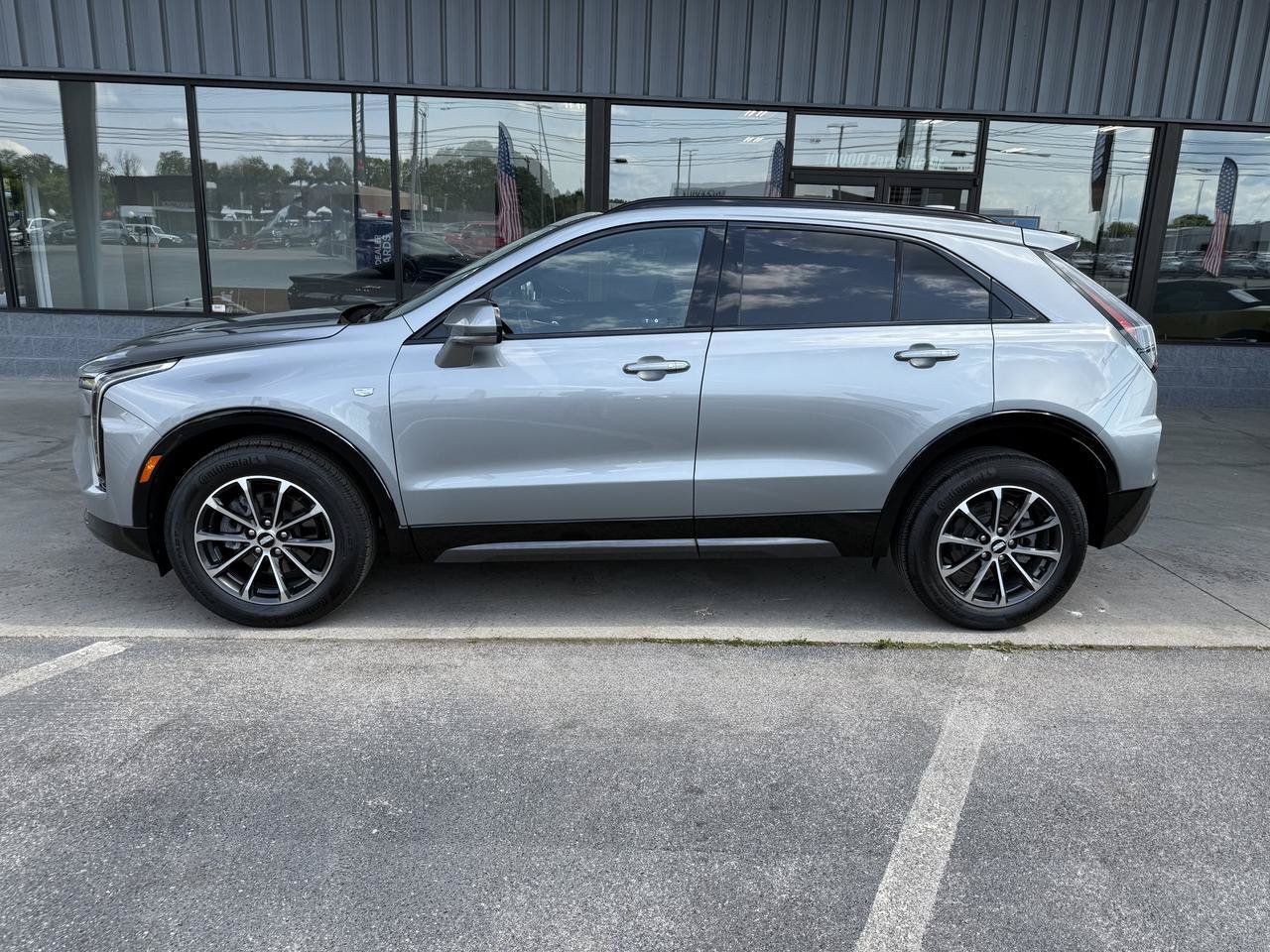 Used 2024 Cadillac XT4 Sport FWD image 7