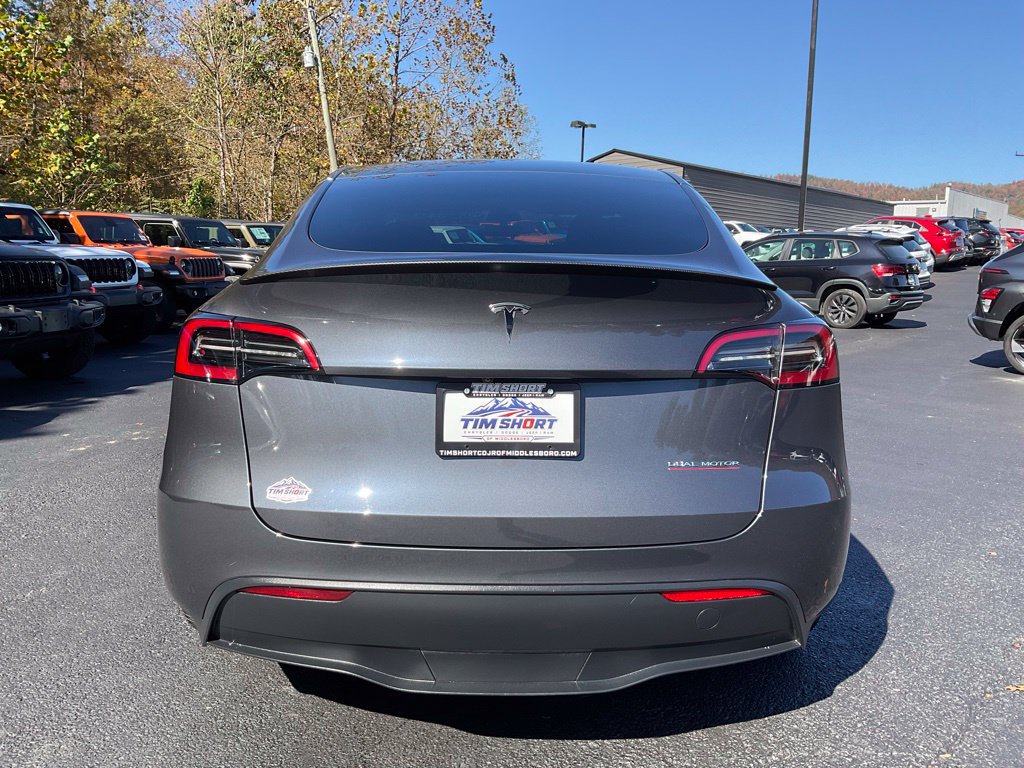 Used 2023 Tesla Model Y Performance AWD/4WD image 5