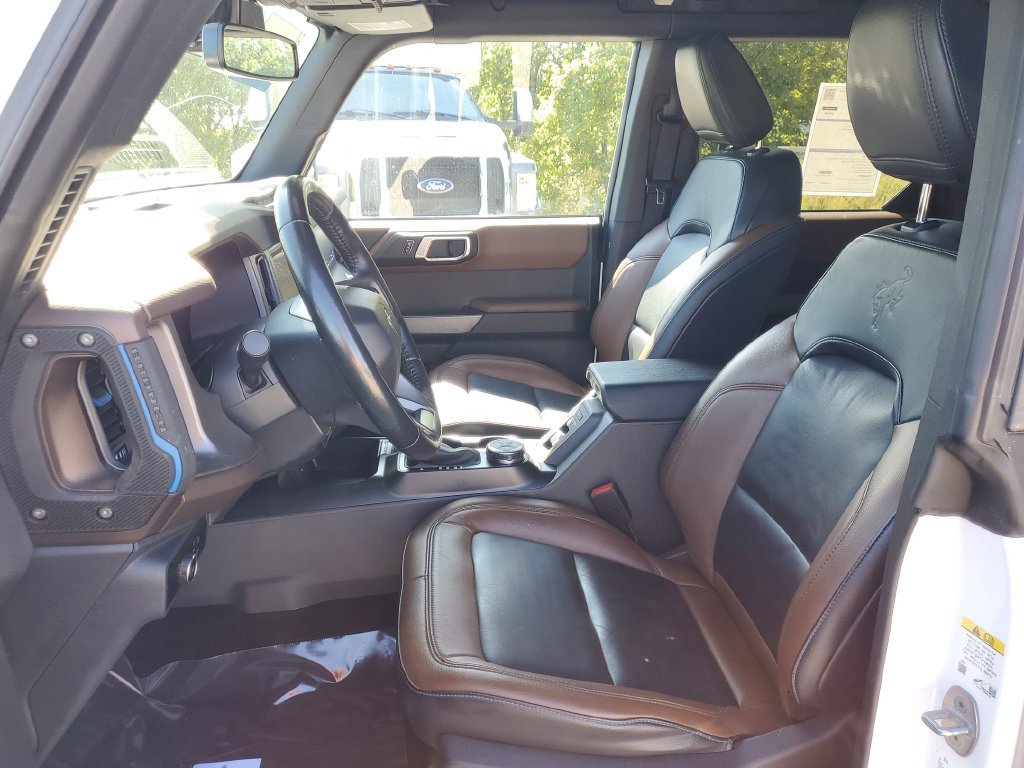 Certified 2023 Ford Bronco Outer Banks w/ Sasquatch Package AWD/4WD image 9