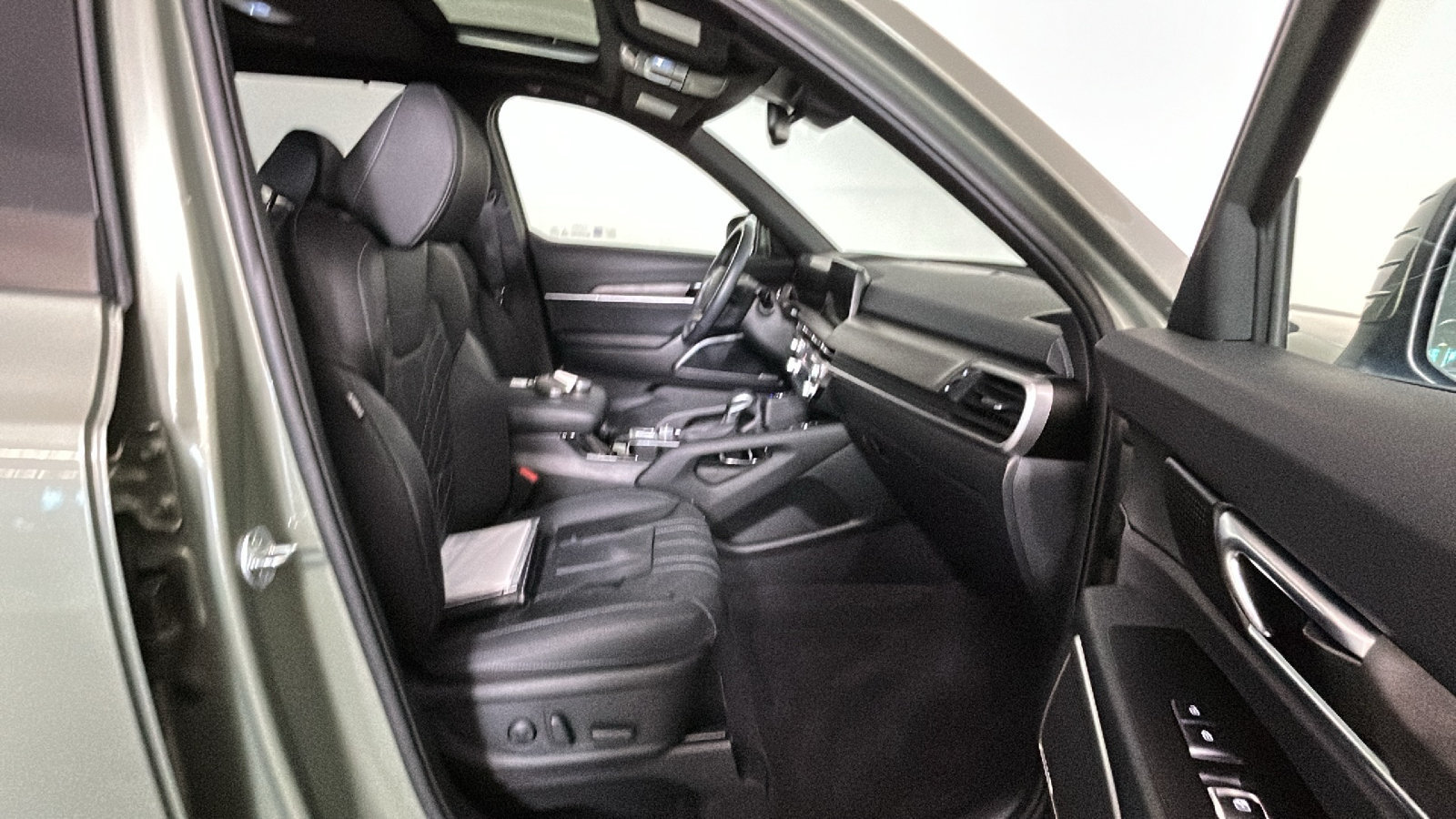 Used 2024 Kia Telluride EX X-Line AWD/4WD image 36