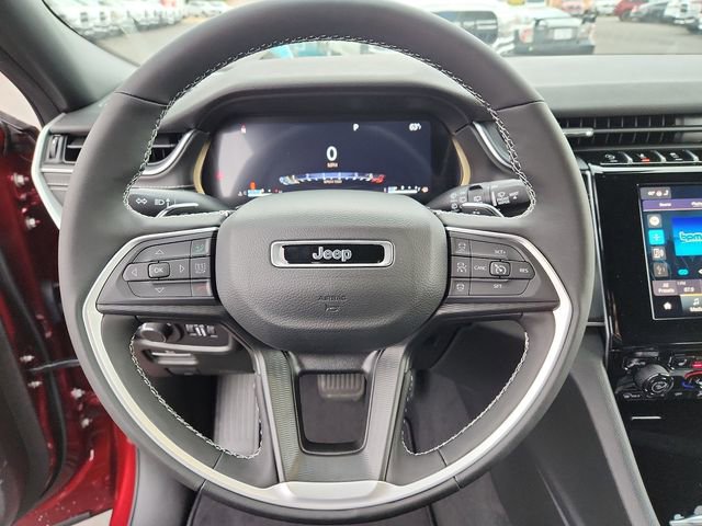New 2023 Jeep Grand Cherokee L Laredo AWD/4WD image 9