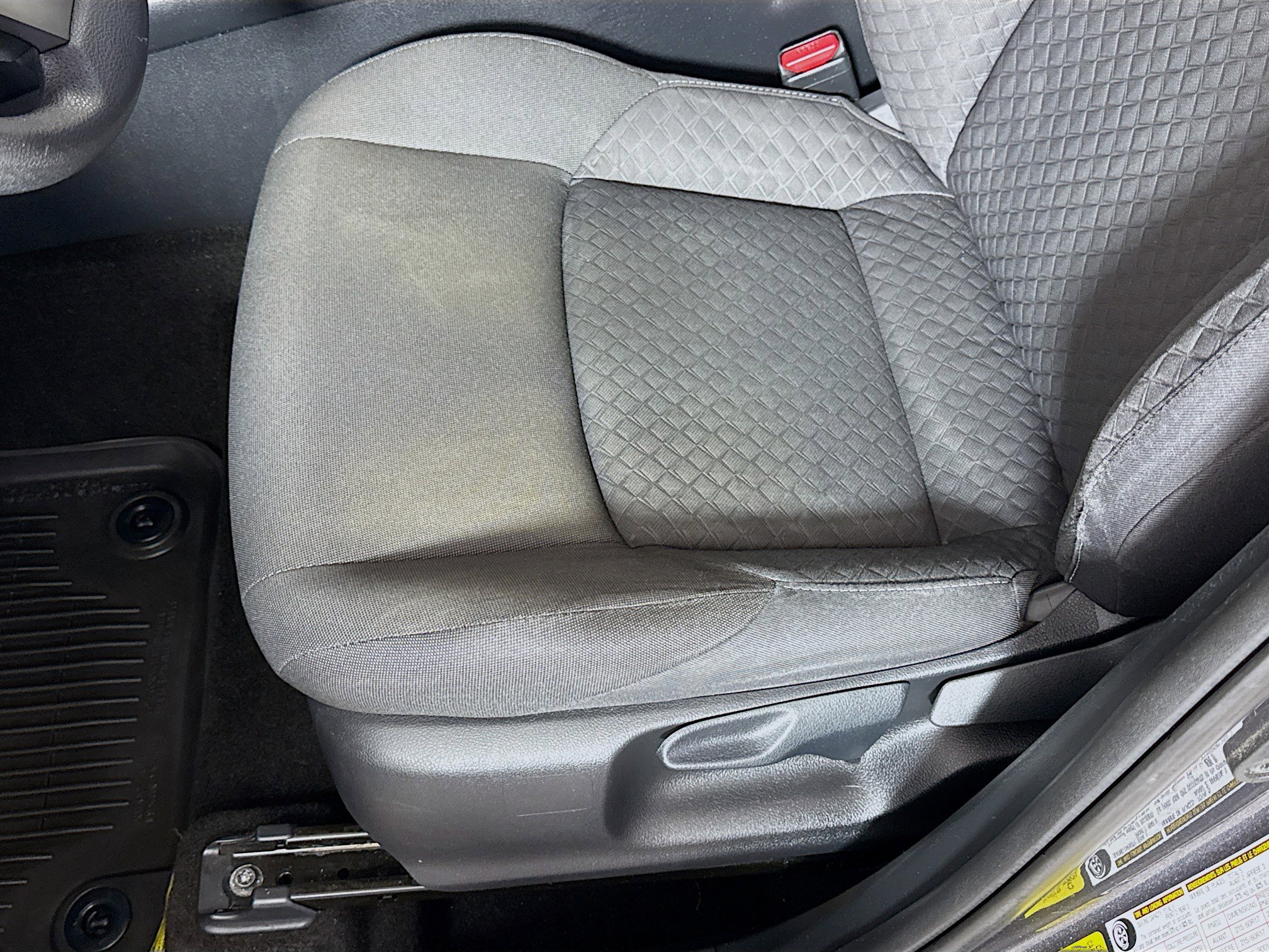 Certified 2020 Toyota C-HR LE image 19