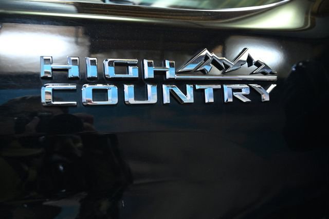 Used 2024 Chevrolet Silverado 3500 High Country w/ High Country Premium Package image 16