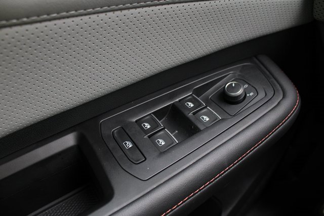 New 2024 Volkswagen Atlas Peak Edition SEL image 11