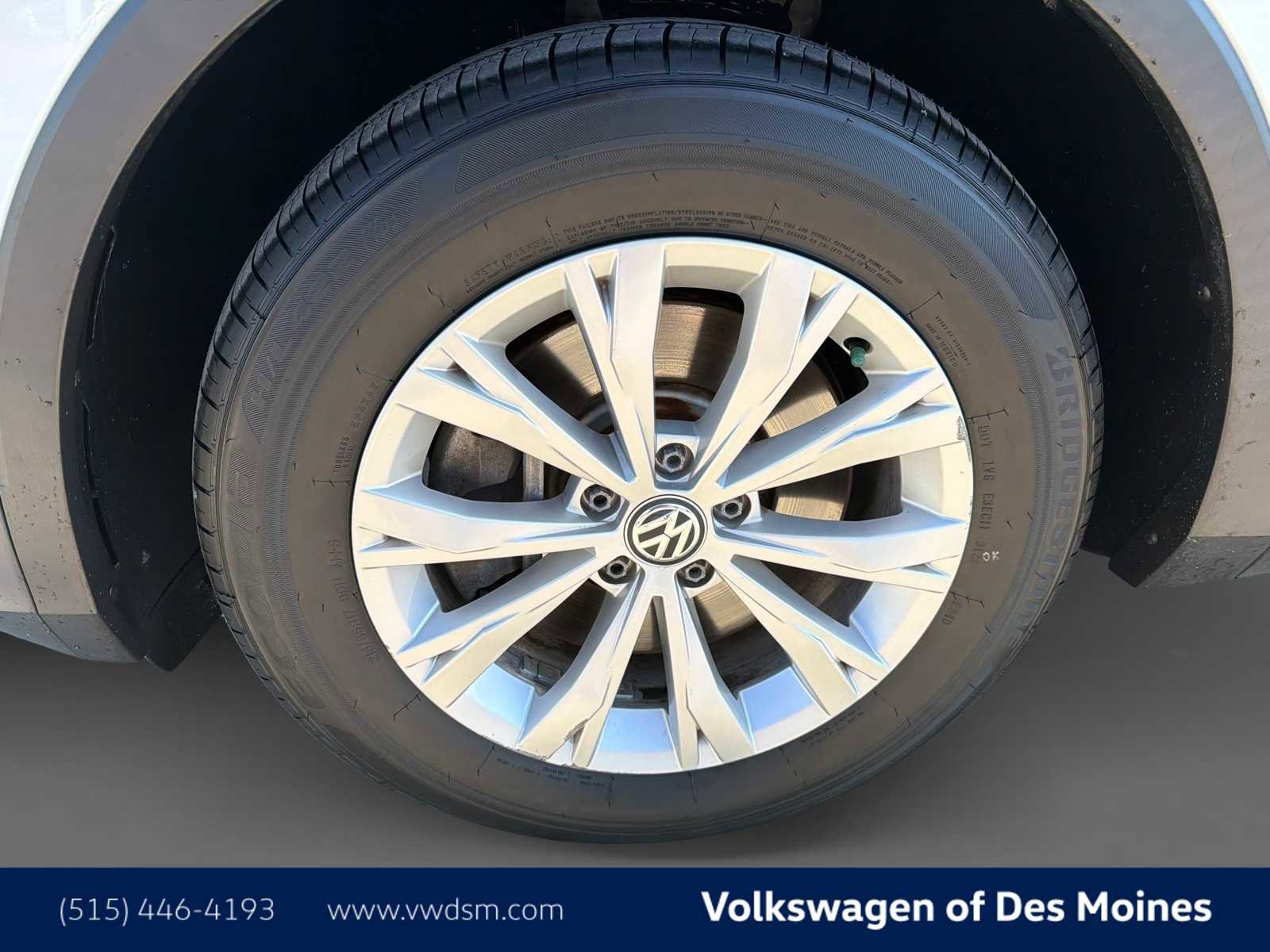 Used 2019 Volkswagen Tiguan SE w/ 3rd Row Seat Package image 8