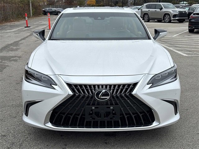 Certified 2025 Lexus ES 300h Ultra Luxury image 2