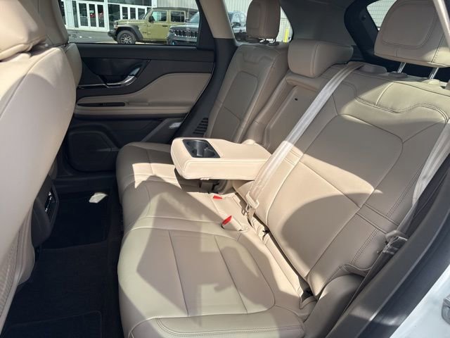 Used 2024 Lincoln Corsair AWD image 30