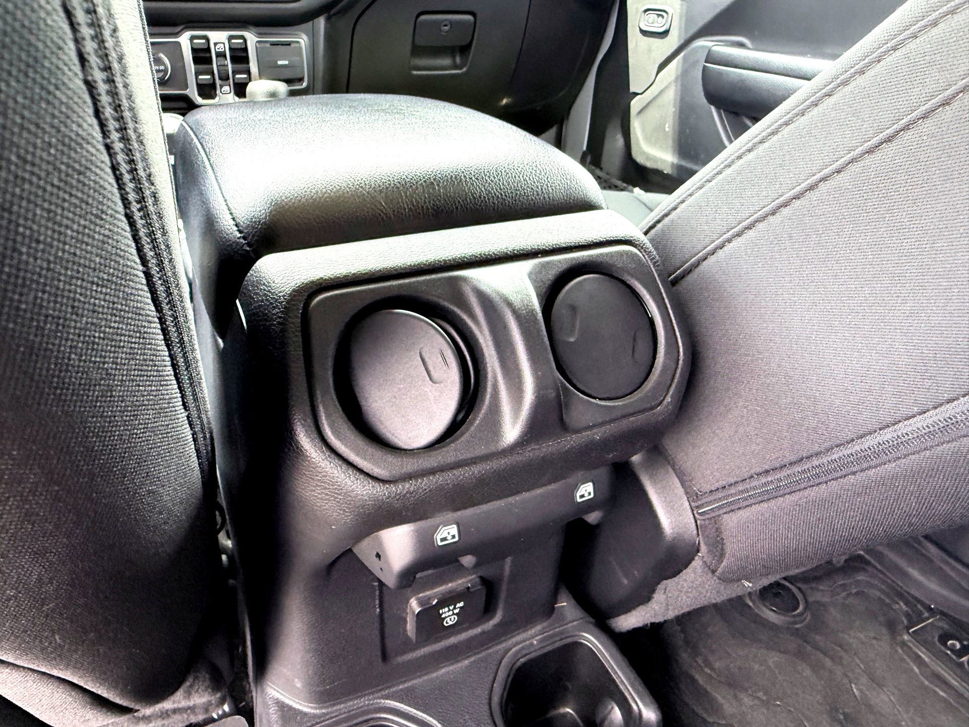 Used 2021 Jeep Gladiator Willys AWD/4WD image 28