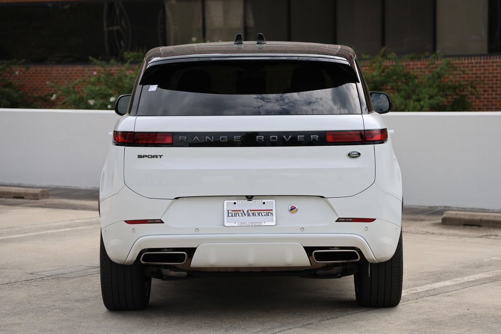 Used 2023 Land Rover Range Rover Sport SE Dynamic AWD/4WD image 3