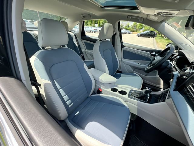 New 2025 Volkswagen Jetta SE image 24
