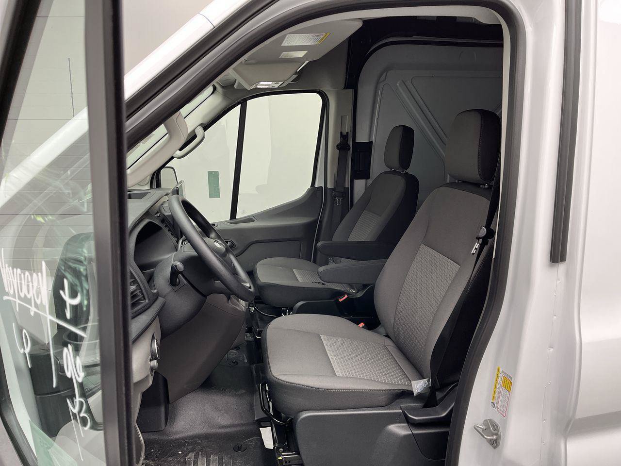 New 2026 Ford Transit 250 148 Medium Roof RWD image 9
