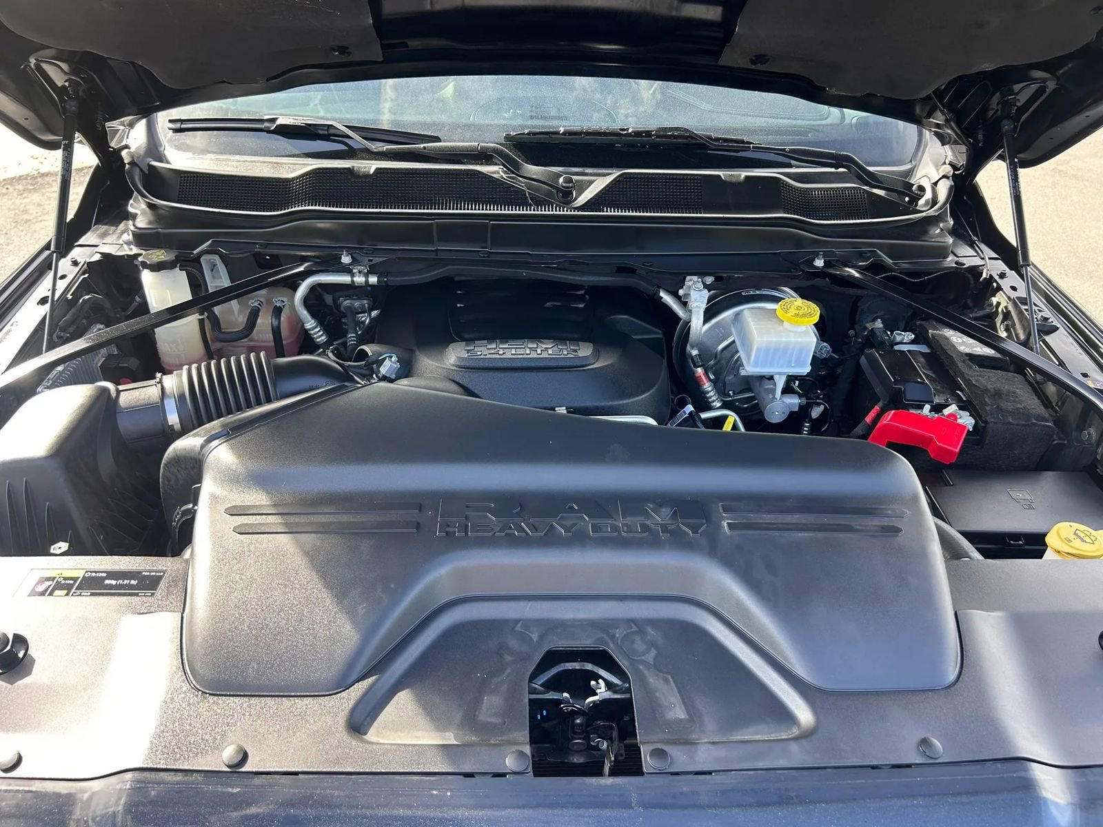 Used 2024 RAM 2500 Laramie w/ Night Edition image 42