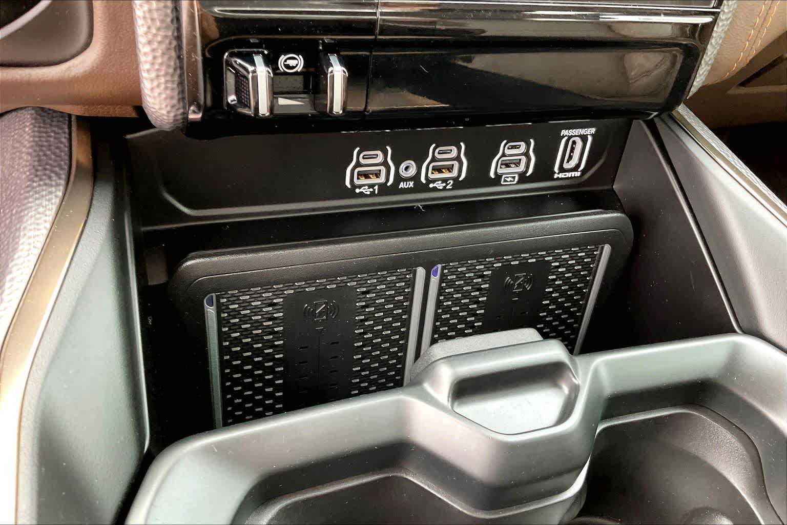 Used 2025 RAM 2500 Limited AWD/4WD image 30