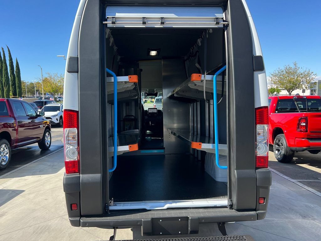 New 2024 RAM ProMaster 3500 w/ Delivery Van Package FWD image 12