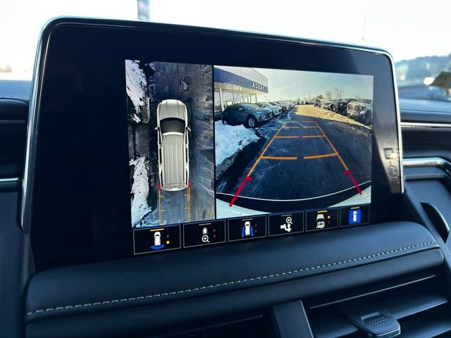 Used 2024 GMC Yukon SLT w/ SLT Luxury Package image 22