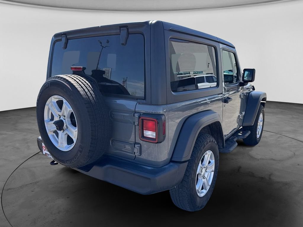 Used 2019 Jeep Wrangler Sport AWD/4WD image 3