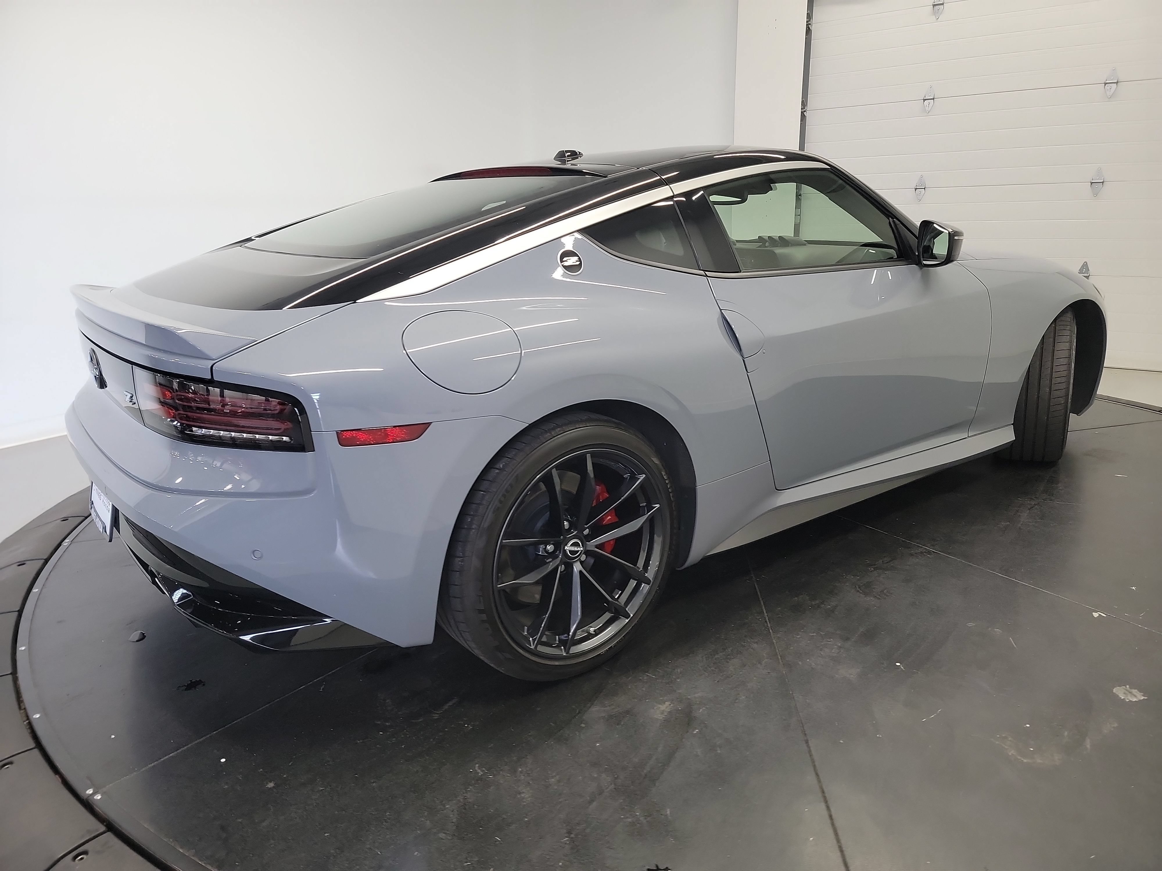 Used 2024 Nissan Z Performance w/ Floor Mat Package RWD image 9