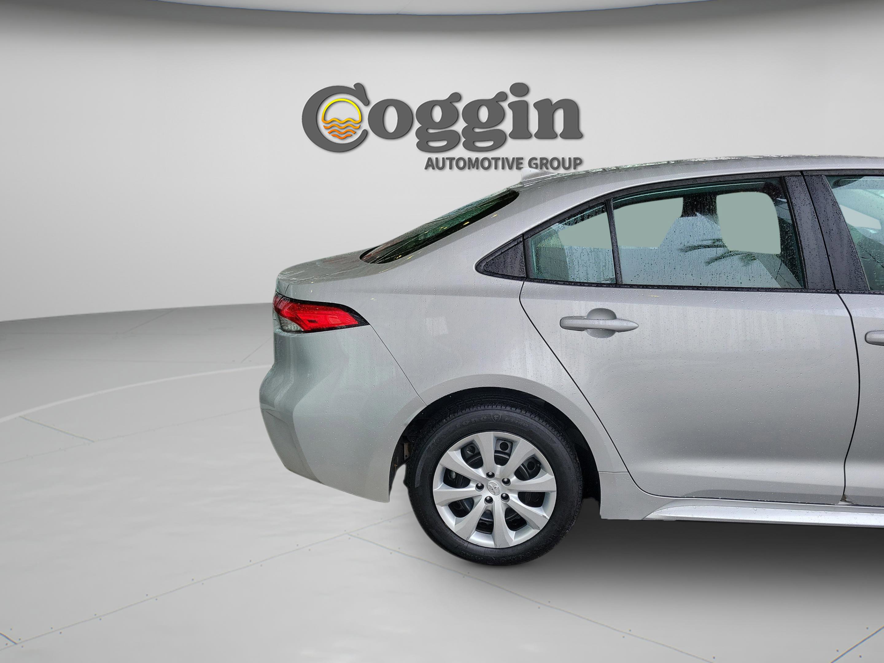 Used 2024 Toyota Corolla LE image 32