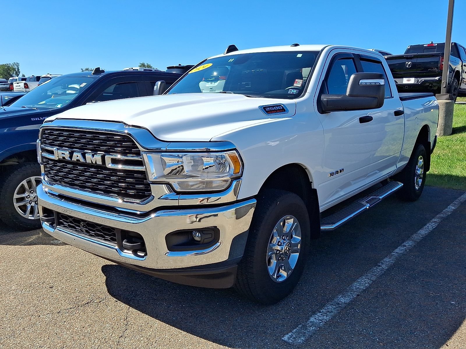 Used 2024 RAM 2500 Big Horn w/ Bed Utility Group AWD/4WD image 2