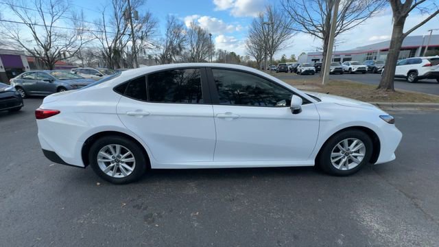 Used 2025 Toyota Camry LE image 18