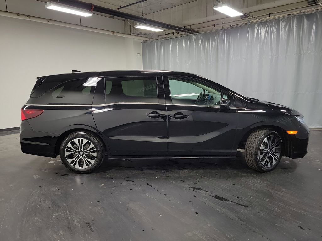 Used 2026 Honda Odyssey Elite image 9