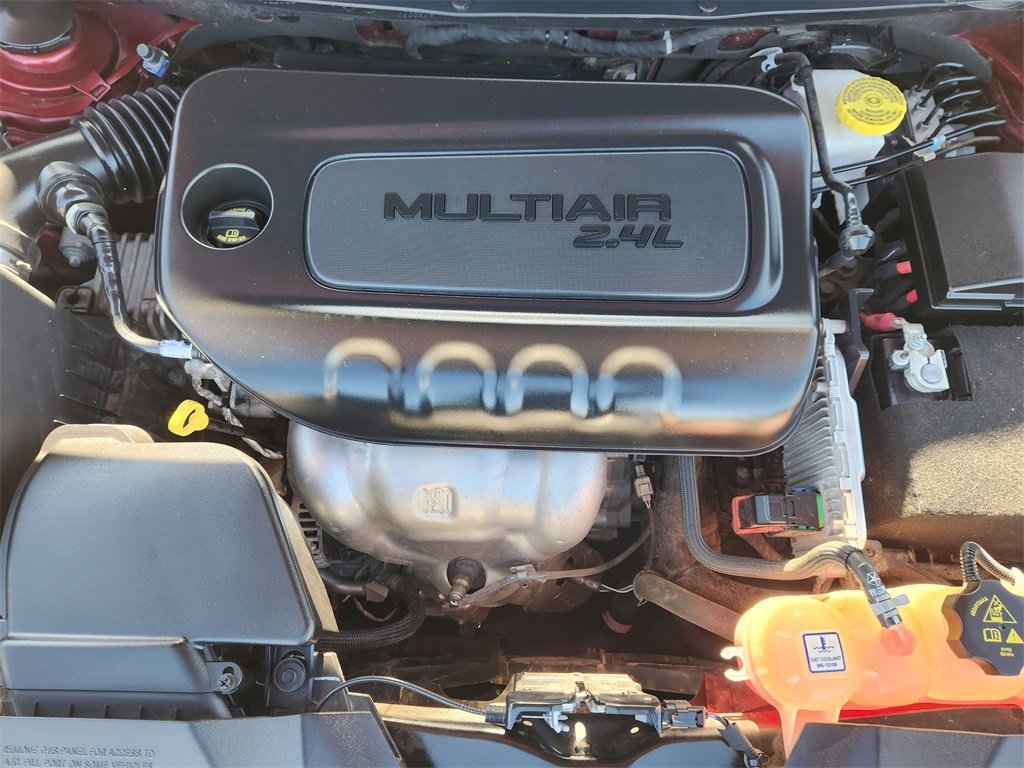 Used 2019 Jeep Cherokee Latitude w/ Popular Appearance Group image 31