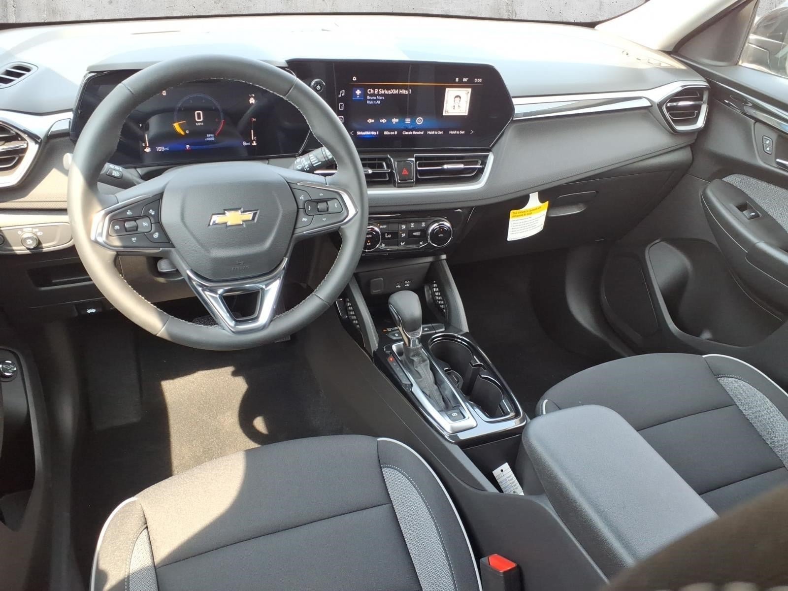 New 2026 Chevrolet TrailBlazer LT w/ Convenience Package FWD image 5
