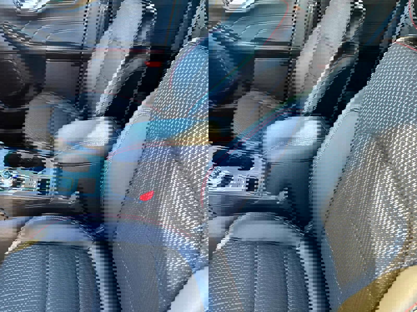 Used 2024 Ford Escape ST-Line Elite image 15