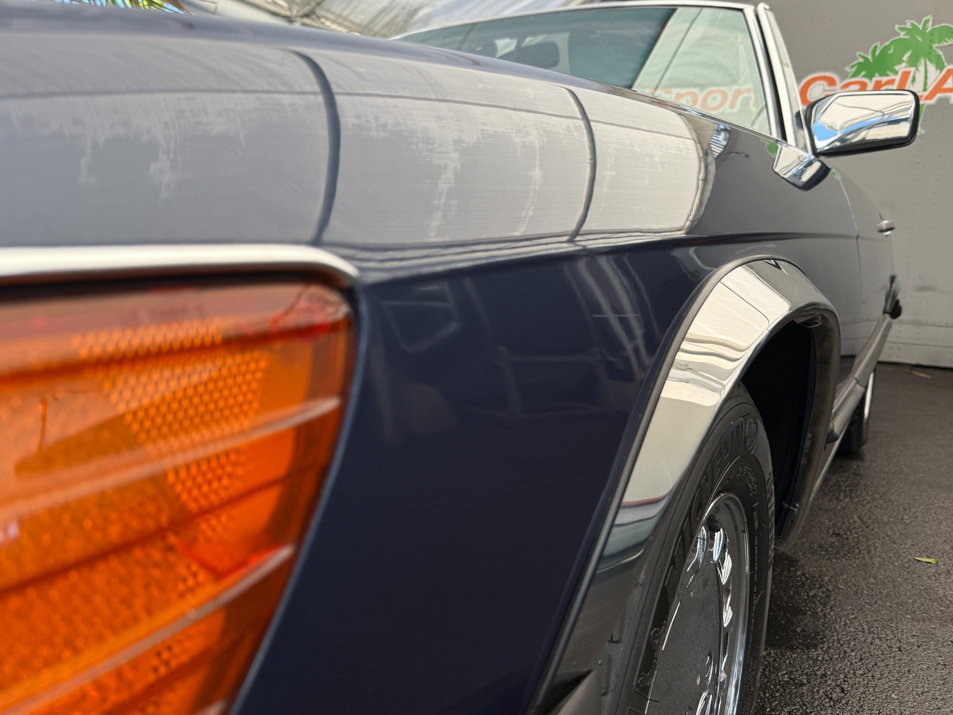 Used 1988 Mercedes-Benz 560 SL image 16