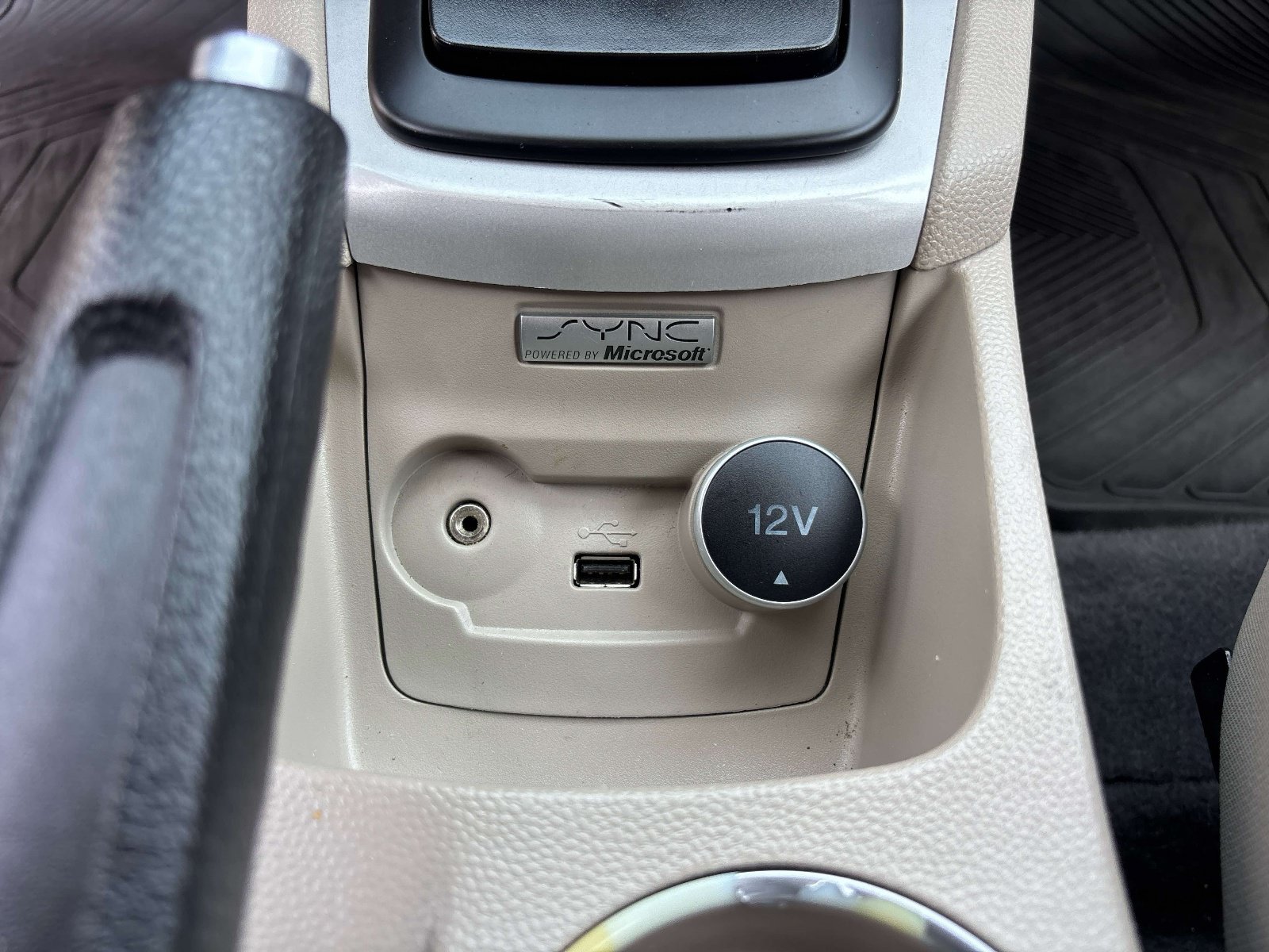 Used 2014 Ford Fiesta SE FWD image 24